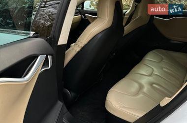 Ліфтбек Tesla Model S 2015 в Кропивницькому
