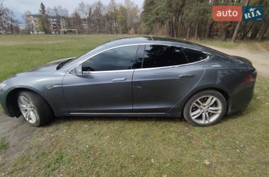 Лифтбек Tesla Model S 2013 в Житомире