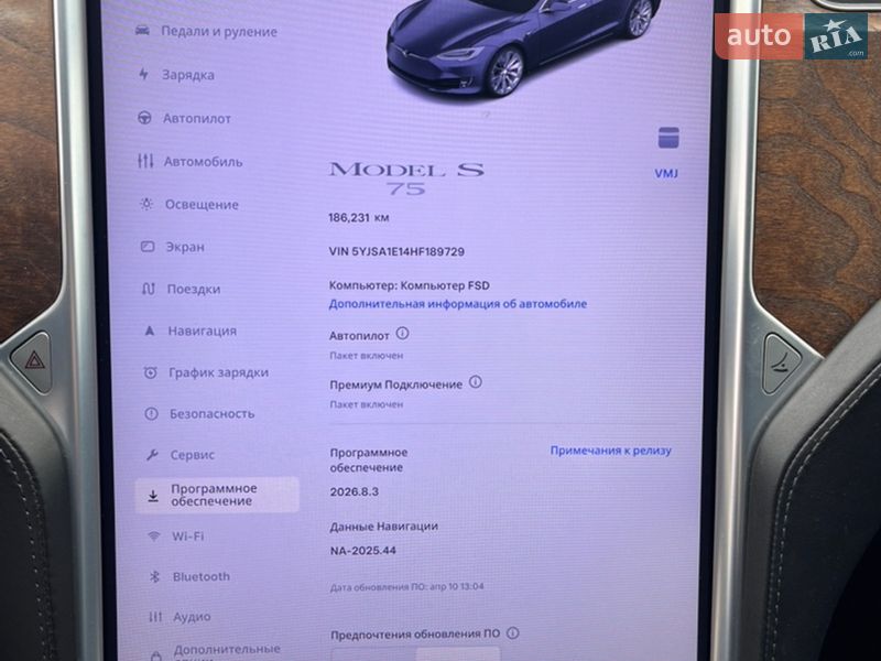 Лифтбек Tesla Model S 2017 в Львове