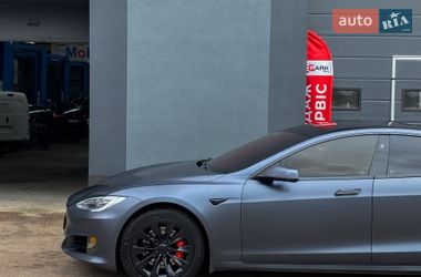 Ліфтбек Tesla Model S 2019 в Києві