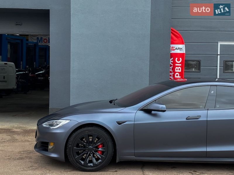 Ліфтбек Tesla Model S 2019 в Києві