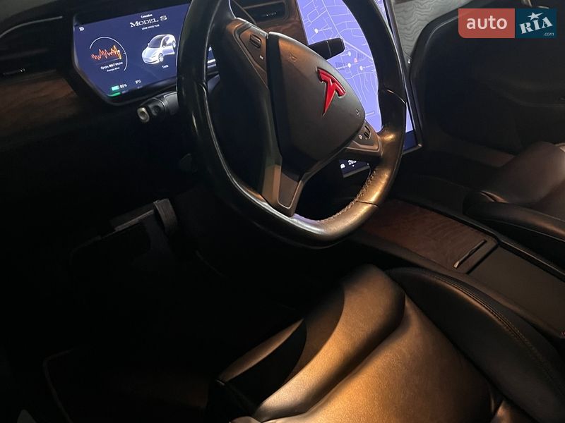 Ліфтбек Tesla Model S 2020 в Львові