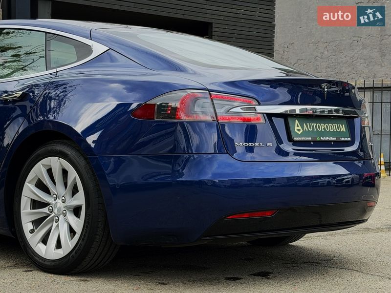 Ліфтбек Tesla Model S 2018 в Києві фото 23 Ліфтбек Tesla Model S 2018 в Києві
