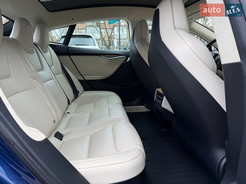 Ліфтбек Tesla Model S 2018 в Києві фото 33 Ліфтбек Tesla Model S 2018 в Києві