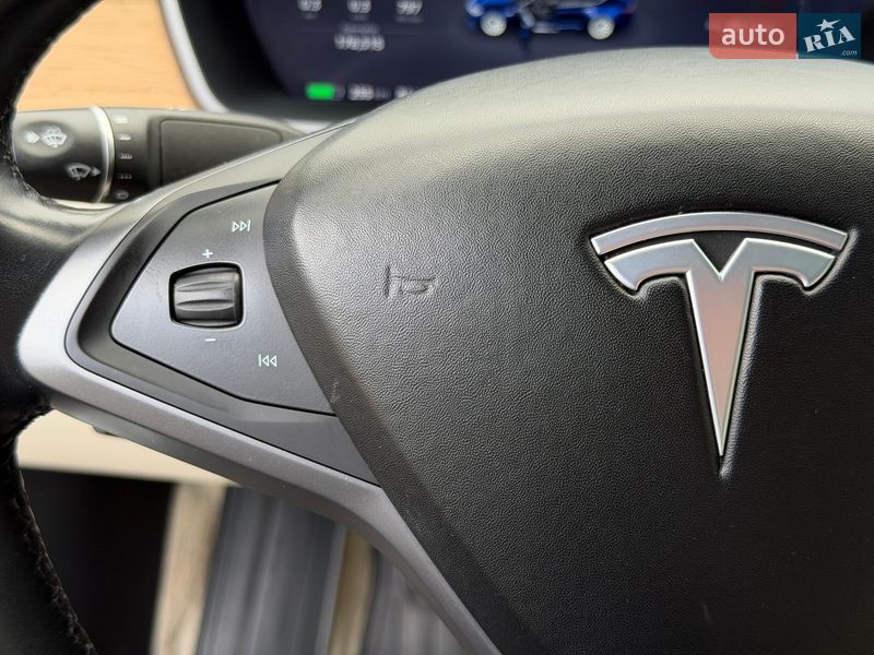Ліфтбек Tesla Model S 2018 в Києві фото 42 Ліфтбек Tesla Model S 2018 в Києві