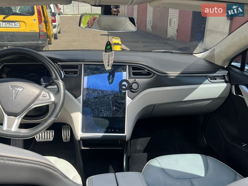 Лифтбек Tesla Model S 2014 в Ровно