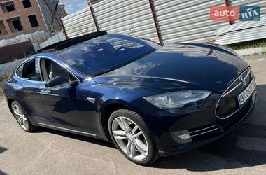 Ліфтбек Tesla Model S 2014 в Рівному