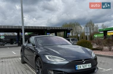 Ліфтбек Tesla Model S 2017 в Хмельницькому