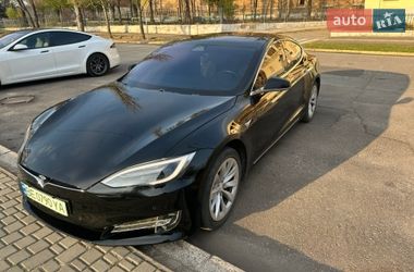 Лифтбек Tesla Model S 2018 в Николаеве