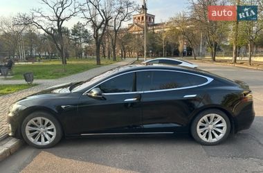 Лифтбек Tesla Model S 2018 в Николаеве