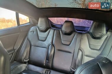 Лифтбек Tesla Model S 2015 в Киеве