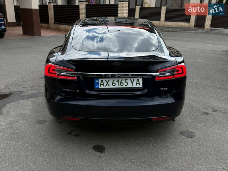 Лифтбек Tesla Model S 2013 в Харькове