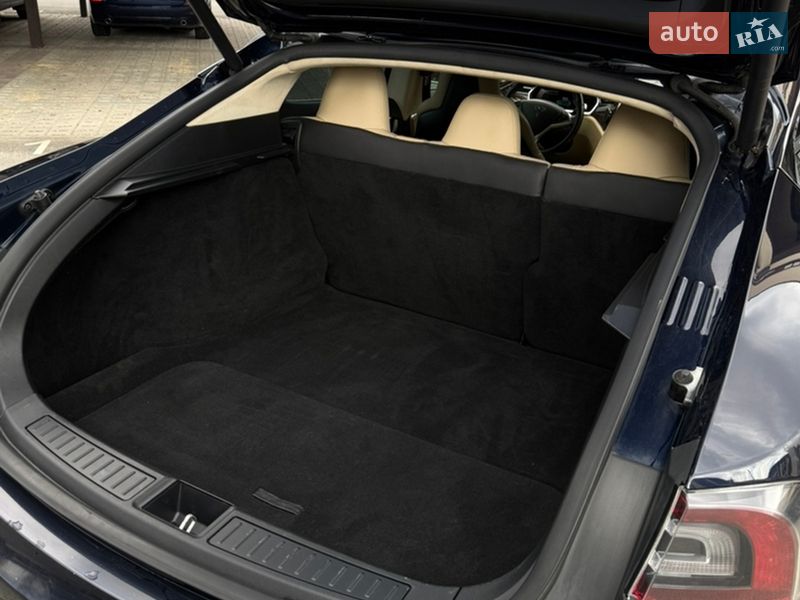 Лифтбек Tesla Model S 2013 в Харькове