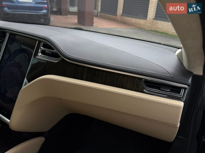 Лифтбек Tesla Model S 2013 в Харькове