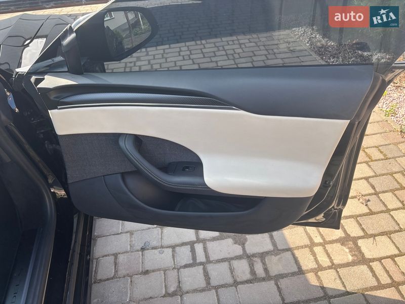 Лифтбек Tesla Model S 2021 в Ровно фото 15 Лифтбек Tesla Model S 2021 в Ровно