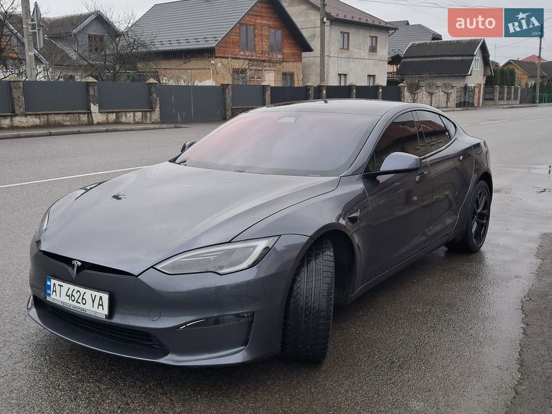 Лифтбек Tesla Model S 2021 в Коломые