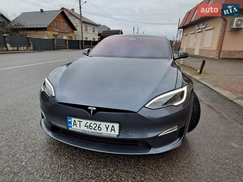 Лифтбек Tesla Model S 2021 в Коломые