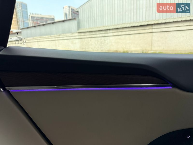 Ліфтбек Tesla Model S 2021 в Києві