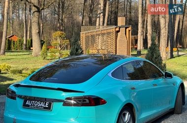 Ліфтбек Tesla Model S 2013 в Шепетівці