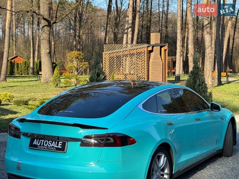 Ліфтбек Tesla Model S 2013 в Шепетівці