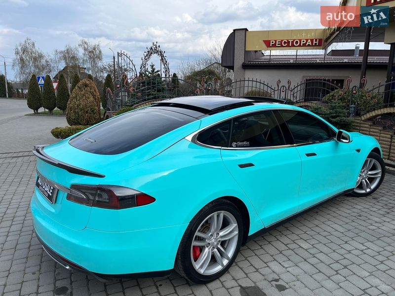 Ліфтбек Tesla Model S 2013 в Шепетівці
