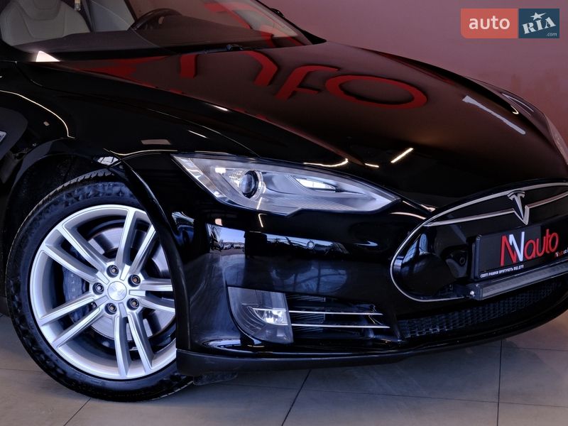 Лифтбек Tesla Model S 2014 в Одессе фото 7 Лифтбек Tesla Model S 2014 в Одессе