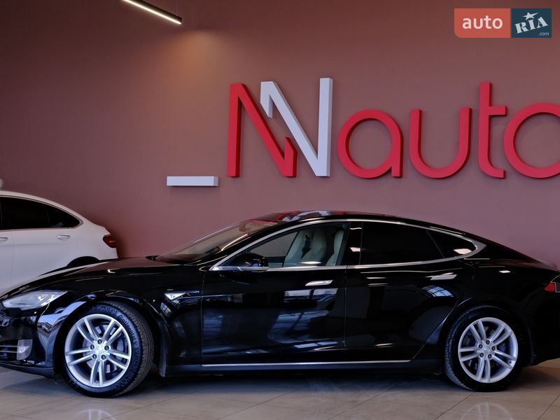 Лифтбек Tesla Model S 2014 в Одессе фото 12 Лифтбек Tesla Model S 2014 в Одессе