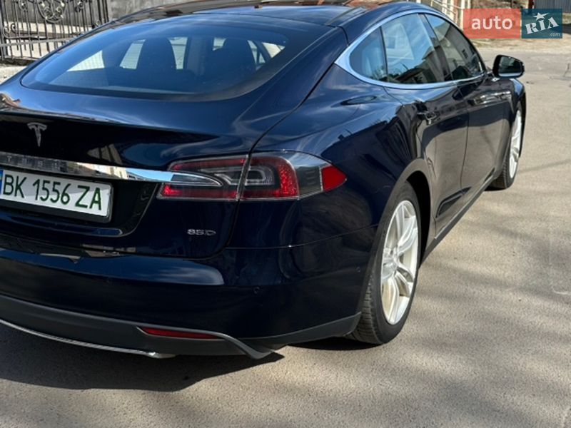Лифтбек Tesla Model S 2015 в Львове фото 8 Лифтбек Tesla Model S 2015 в Львове