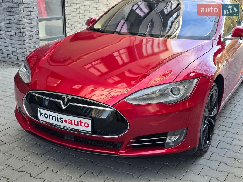 Ліфтбек Tesla Model S 2014 в Хмельницькому фото 13 Ліфтбек Tesla Model S 2014 в Хмельницькому