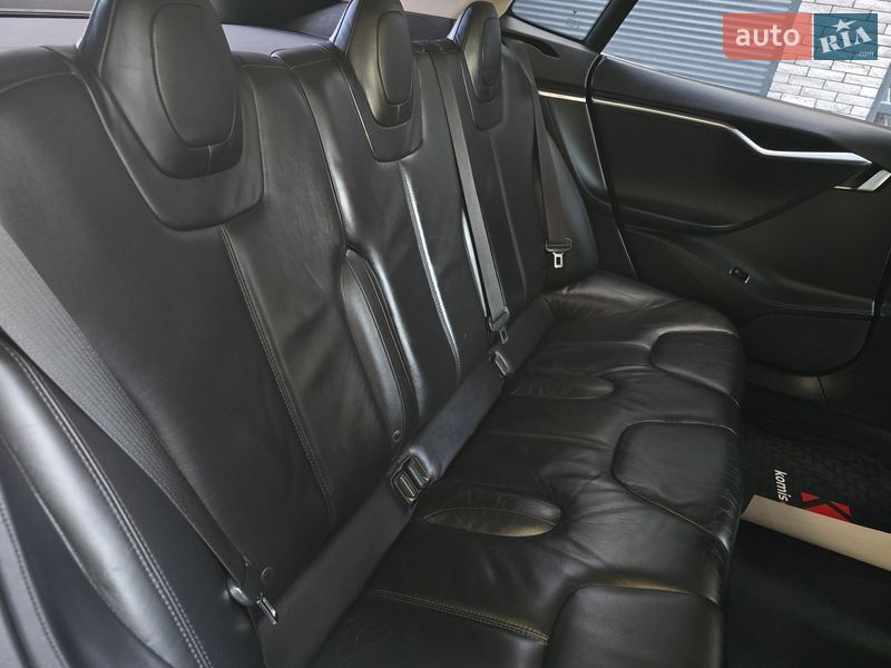 Ліфтбек Tesla Model S 2014 в Хмельницькому фото 70 Ліфтбек Tesla Model S 2014 в Хмельницькому