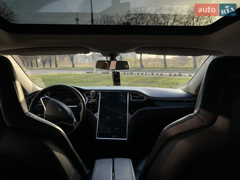 Лифтбек Tesla Model S 2014 в Ровно фото 21 Лифтбек Tesla Model S 2014 в Ровно