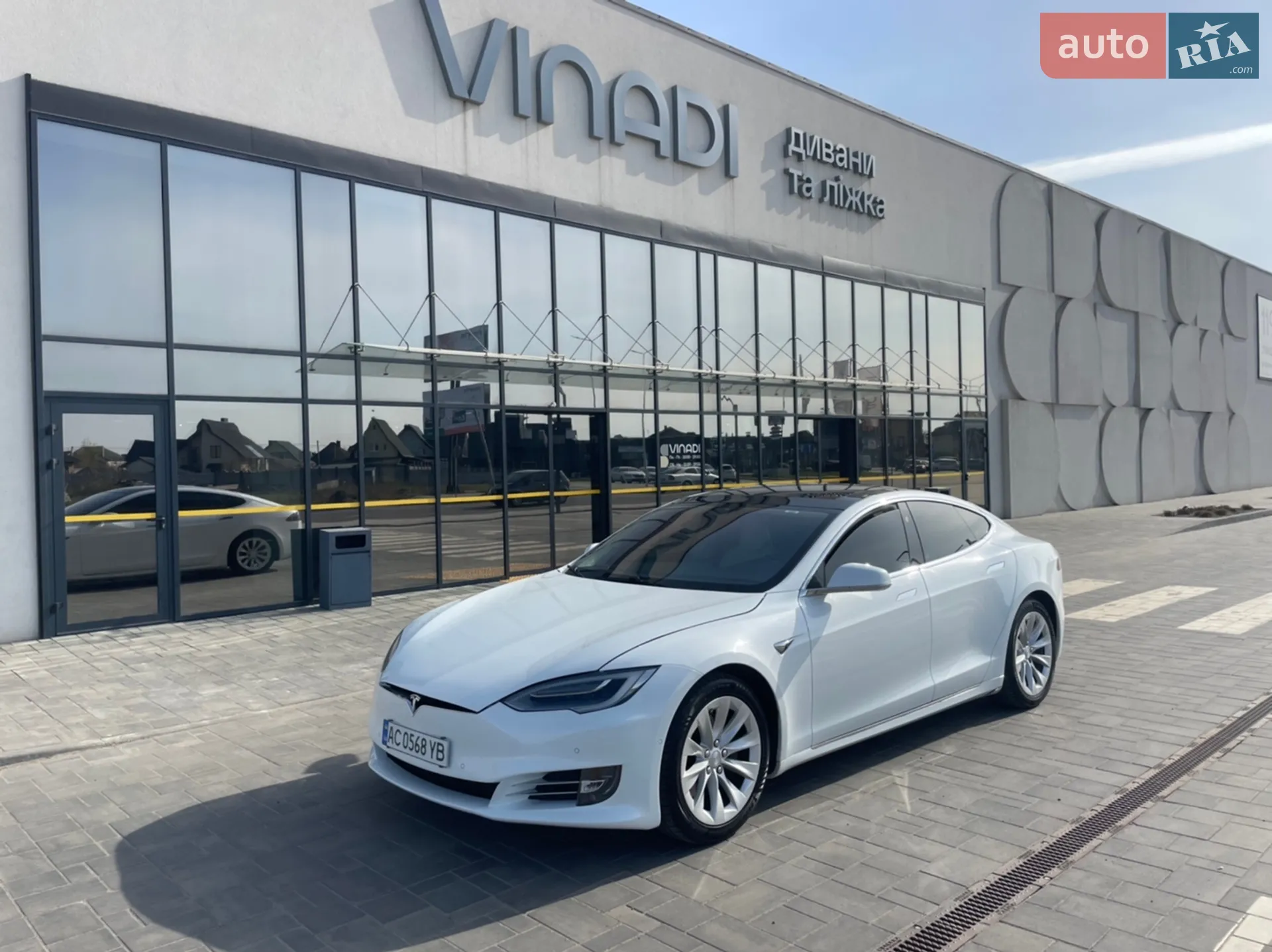 2018 Tesla Model S - фото 1