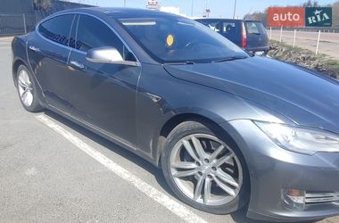 Лифтбек Tesla Model S 2014 в Житомире
