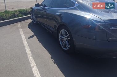 Ліфтбек Tesla Model S 2014 в Житомирі