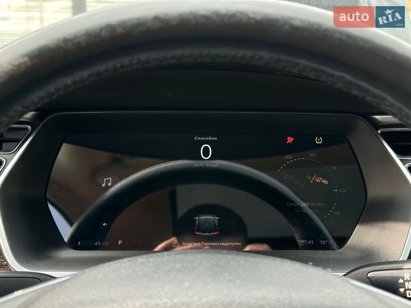 Лифтбек Tesla Model S 2015 в Виннице