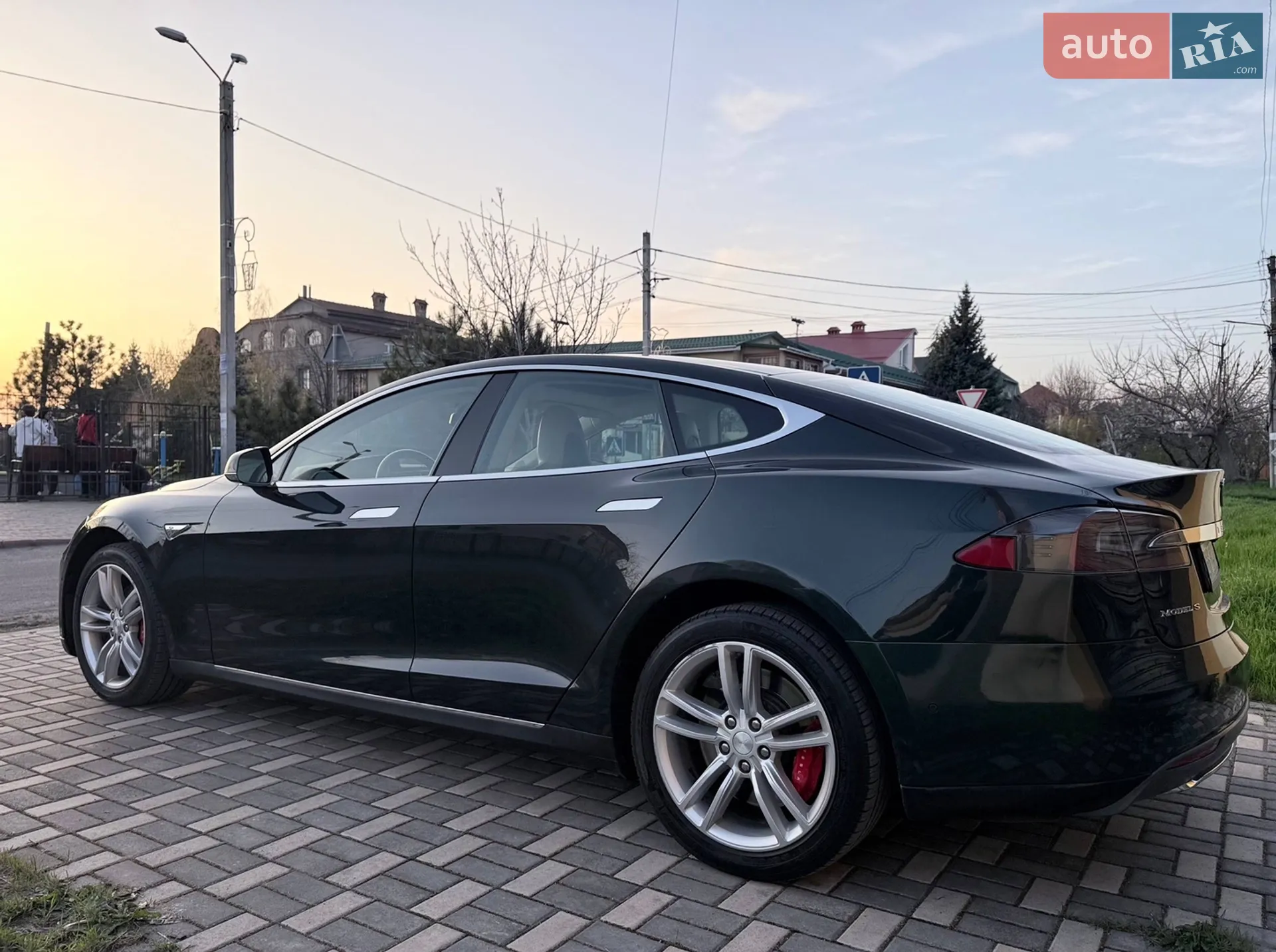 2014 Tesla Model S - мініатюра 9