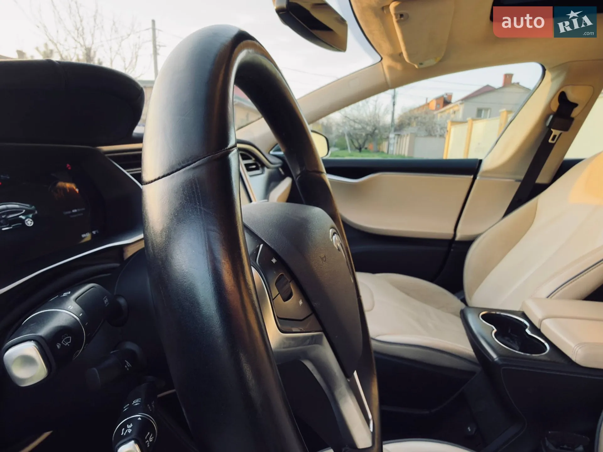 2014 Tesla Model S - мініатюра 14