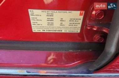Ліфтбек Tesla Model S 2016 в Києві