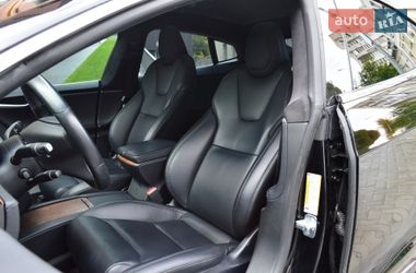 Лифтбек Tesla Model S 2020 в Киеве