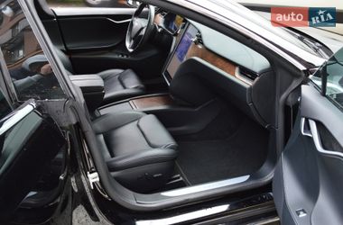 Лифтбек Tesla Model S 2020 в Киеве