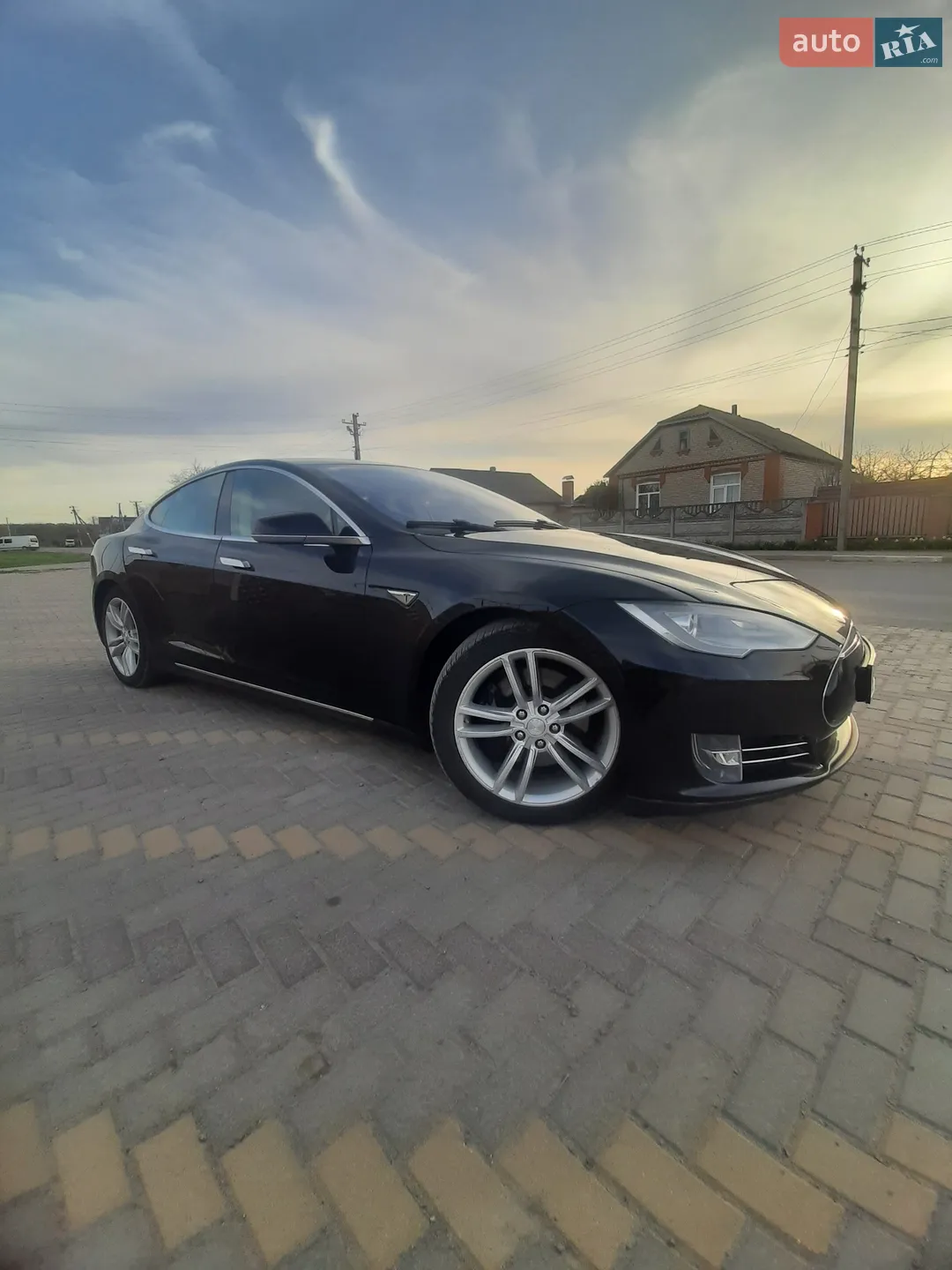 2015 Tesla Model S - мініатюра 8