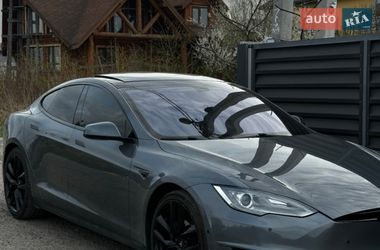 Ліфтбек Tesla Model S 2013 в Львові