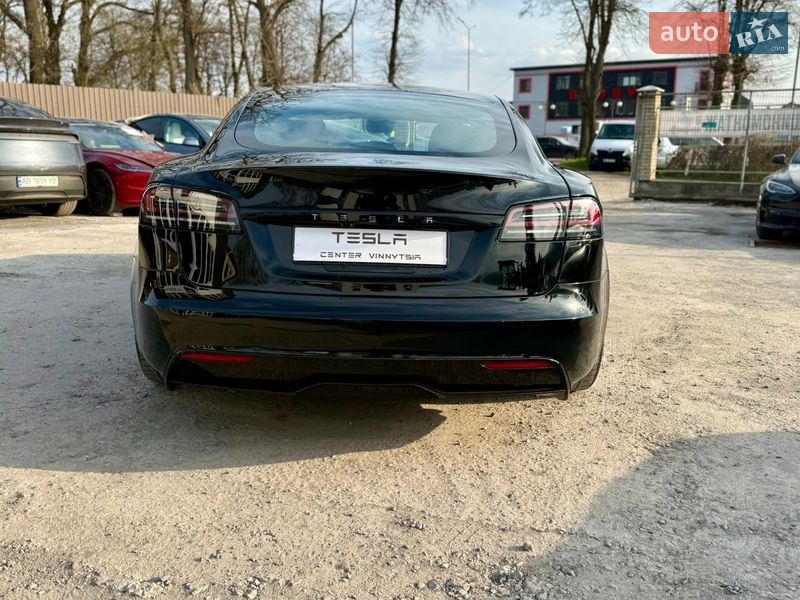 Лифтбек Tesla Model S 2024 в Виннице