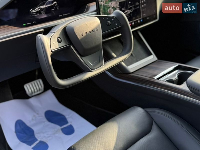 Лифтбек Tesla Model S 2024 в Виннице