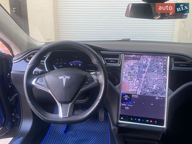 Ліфтбек Tesla Model S 2016 в Одесі
