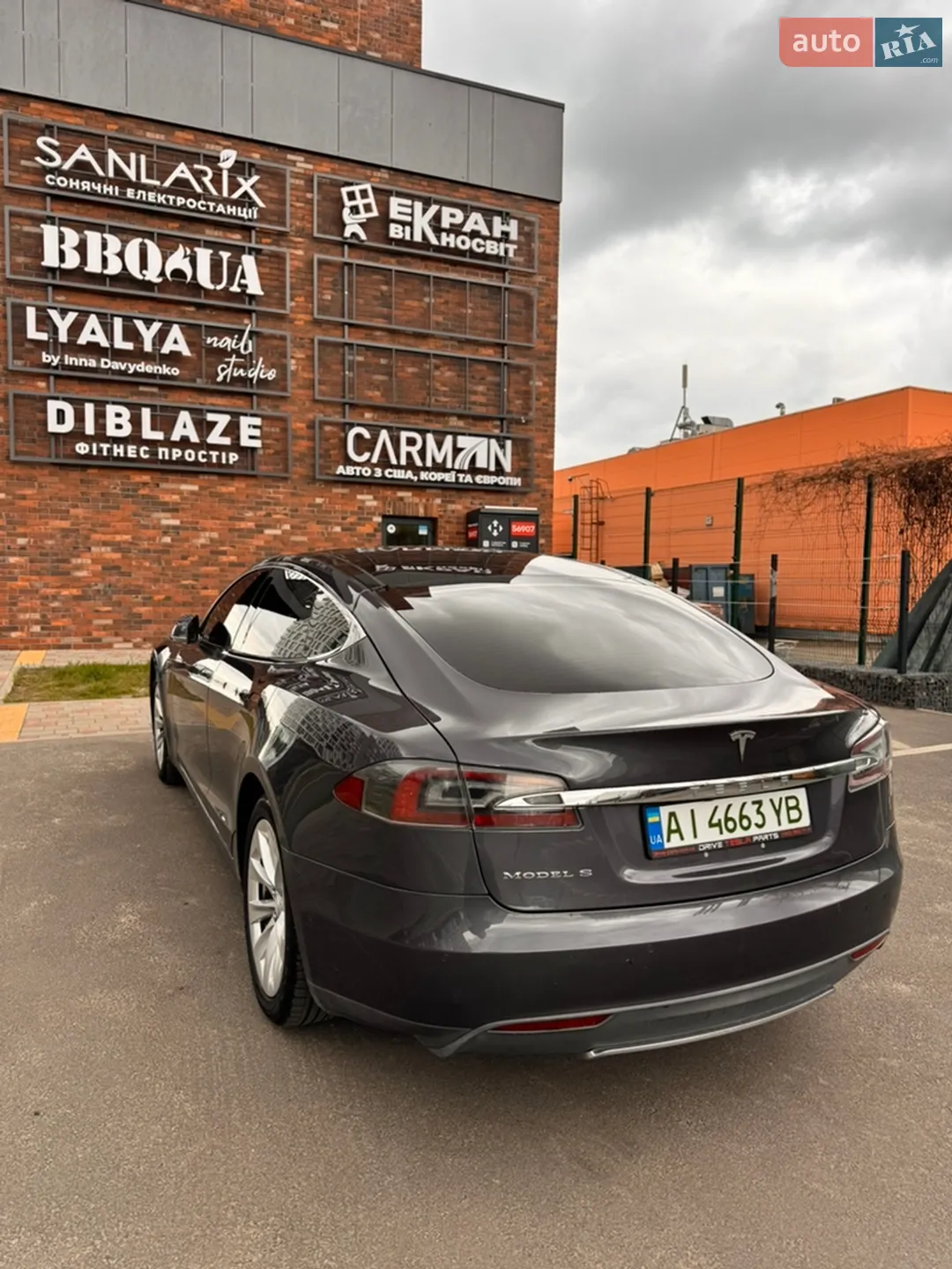 2015 Tesla Model S - мініатюра 5