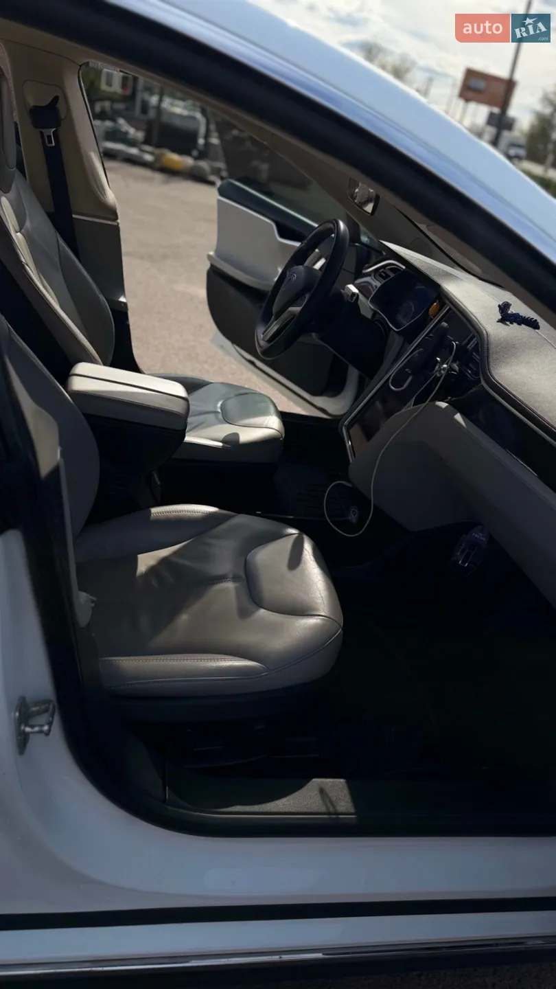 2014 Tesla Model S - мініатюра 46