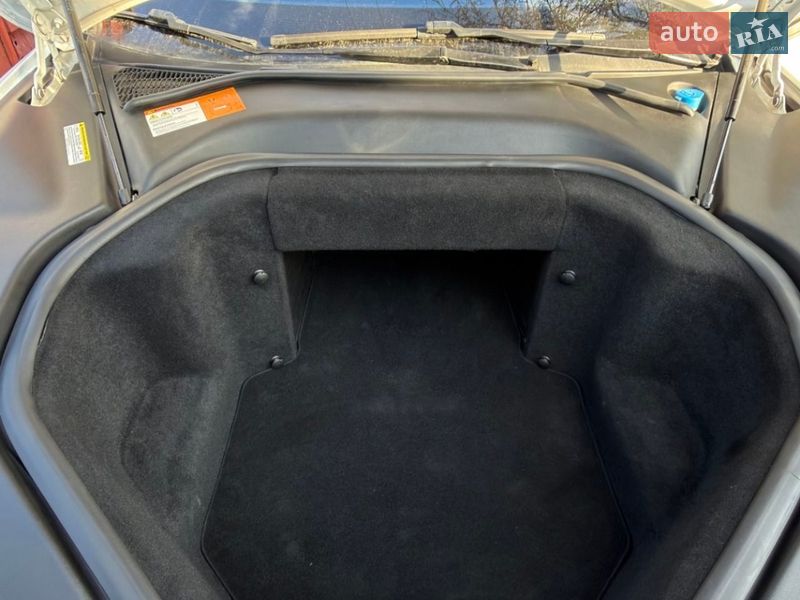 Лифтбек Tesla Model S 2014 в Житомире