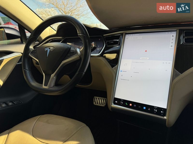 Лифтбек Tesla Model S 2013 в Кривом Роге