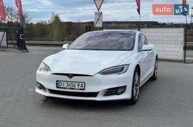 Лифтбек Tesla Model S 2016 в Буче
